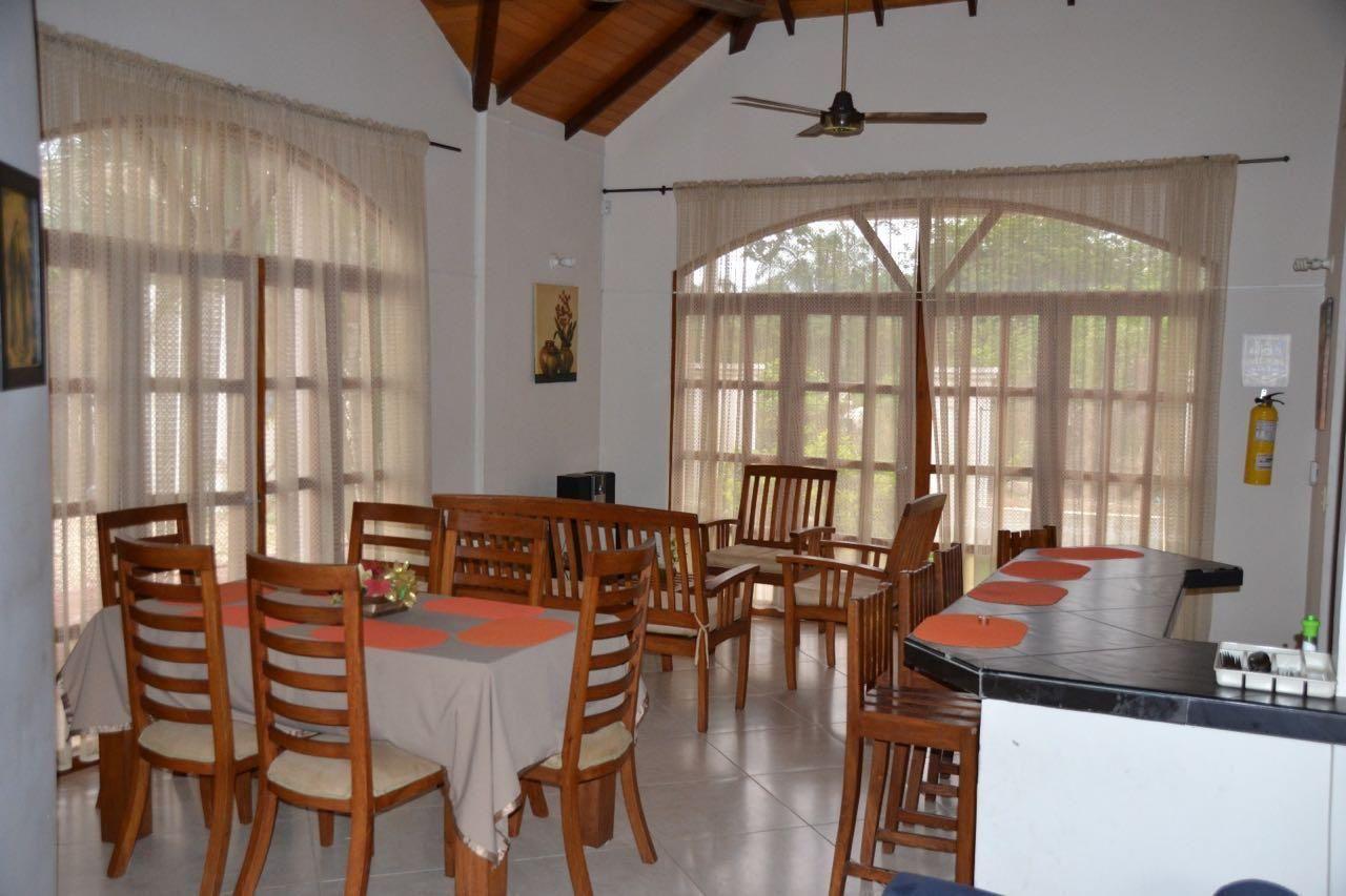 casa 10 personas sala comedor.jpeg